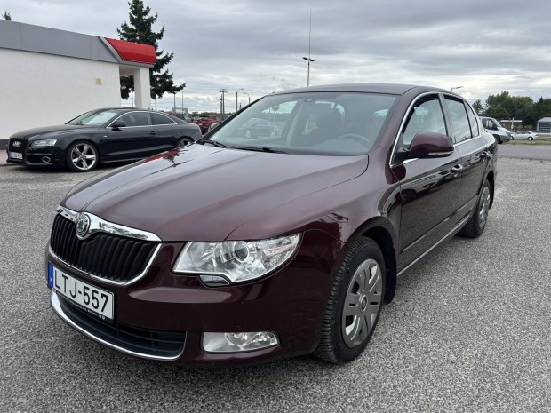 Skoda Superb 1.8 TSI Business magyarországi.2 t...