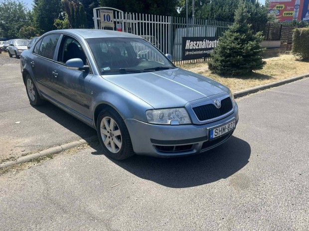 Skoda Superb 1.9 PD TDI Comfort Digit Klíma+HOR...