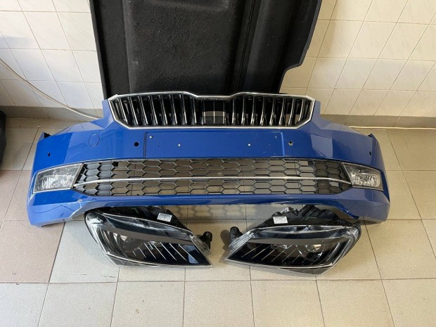 Skoda Superb 2019-> komplett els� L�kh�rit� Radaros mos�s !