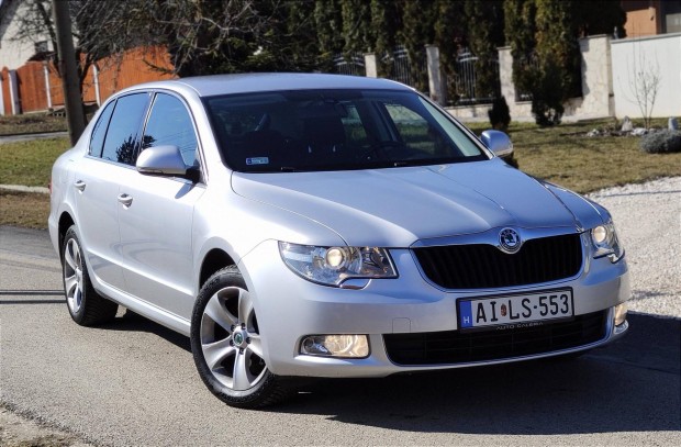 Skoda Superb 2.0 CR TDI Business DSG Törés és S...
