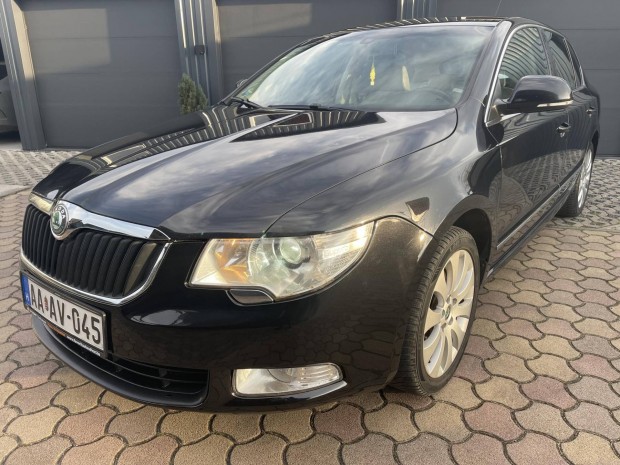 Skoda Superb 2.0 CR TDI Elegance Bzs Brbels....