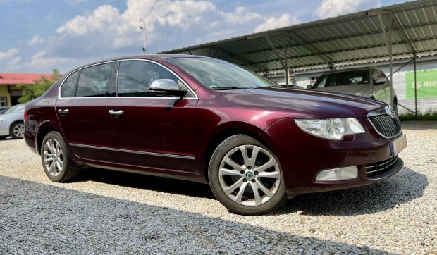 Skoda Superb 2.0 CR TDI Elegance M.O-i/170LE/XE...