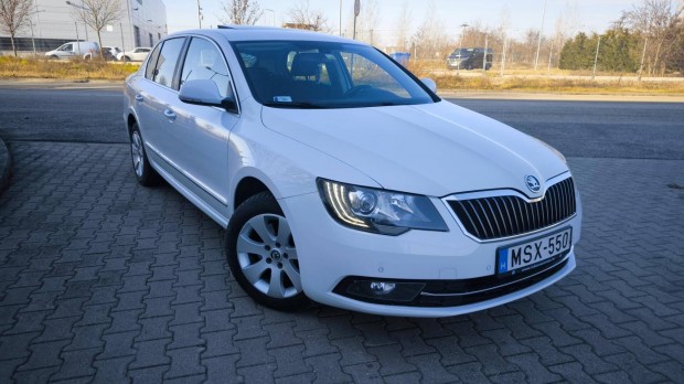 Skoda Superb 2.0 CR TDi Active DSG 4x4