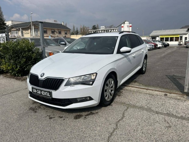 Skoda Superb 2.0 CR TDi Active Nagyon sz�p. meg...