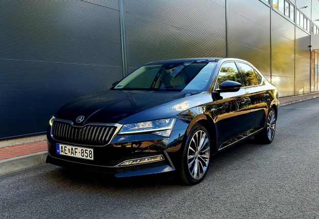 Skoda Superb 2.0 TDI SCR L&K DSG Akcis R!!! 1...
