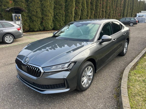 Skoda Superb 2.0 TDI SCR Selection DSG K�szletr...