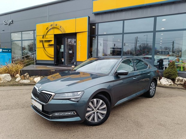 Skoda Superb 2.0 TDI SCR Style DSG fs! Magyar...