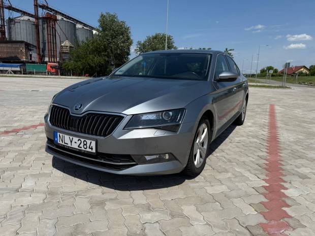 Skoda Superb 2.0 TDI SCR Style DSG Friss Szervi...