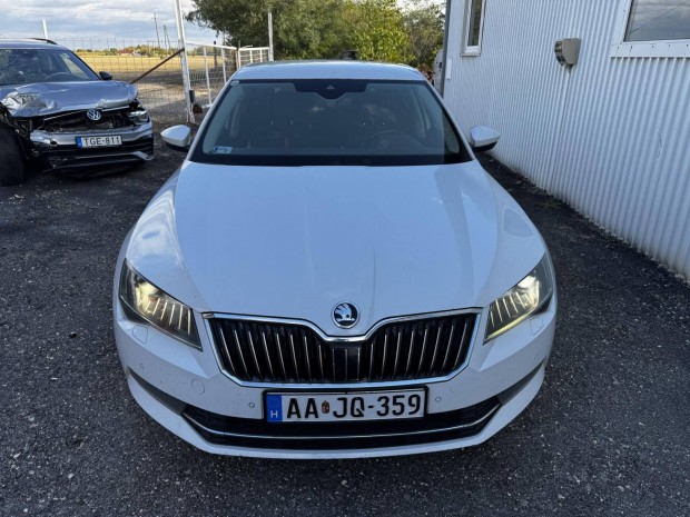 Skoda Superb 2.0 TDI SCR Style DSG Full Extra!!!!