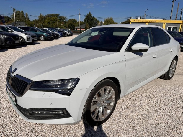 Skoda Superb 2.0 TDI SCR Style DSG LED Mátrix!...