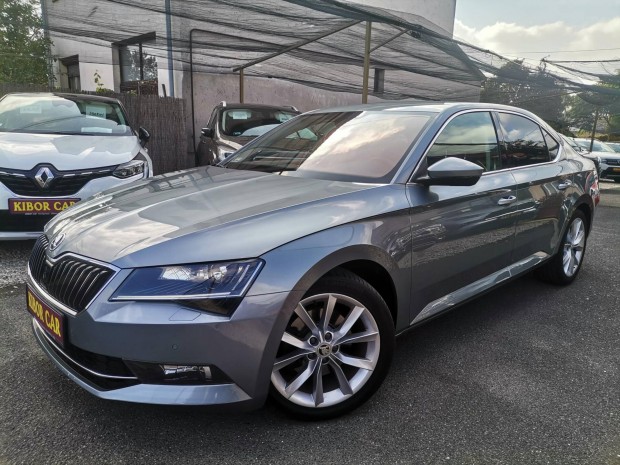 Skoda Superb 2.0 TDi SCR Style M.o.-i! 3xdigit...
