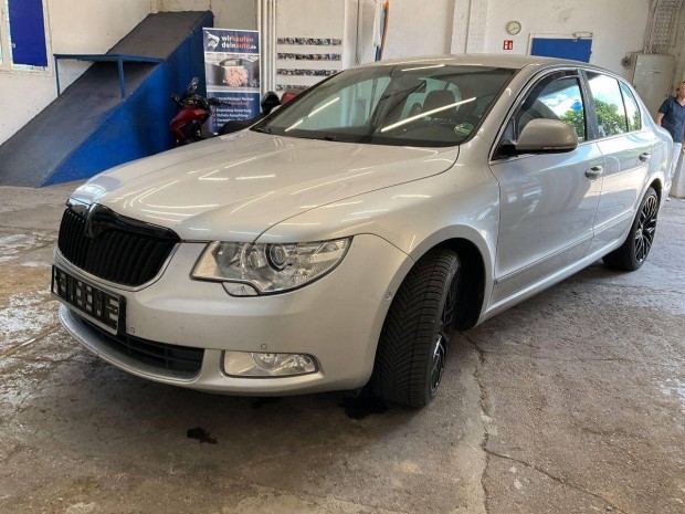 Skoda Superb 2.0 TSI Elegance DSG 3 v garanci...