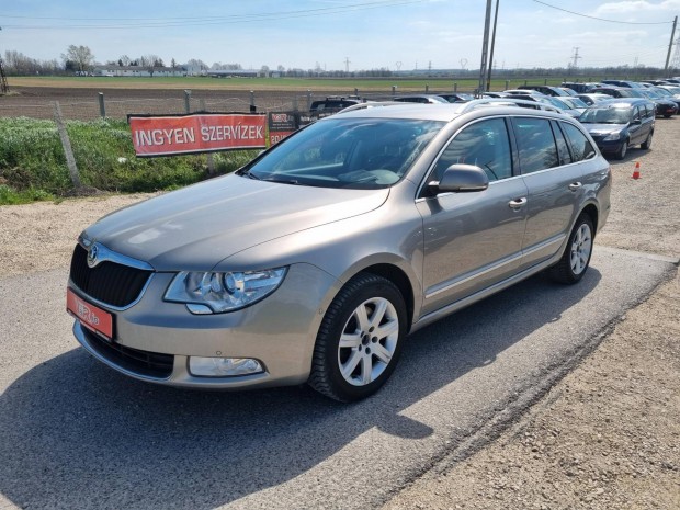 Skoda Superb Combi 1.8 TSI Elegance 3 v Kiterj...