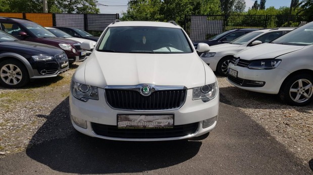 Skoda Superb Combi 2.0 CR TDI Elegance 4x4 Digi...