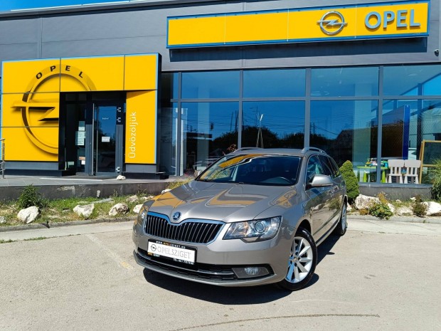 Skoda Superb Combi 2.0 CR TDi Elegance Vezérlés...