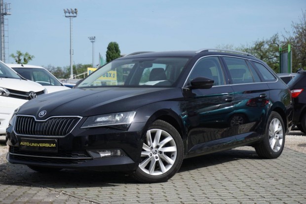 Skoda Superb Combi 2.0 TDI SCR Style DSG7 Sérül...