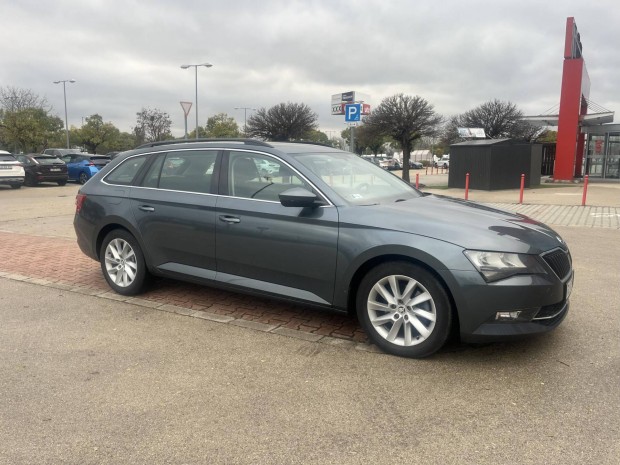 Skoda Superb Combi 2.0 TDI SCR Style DSG Magyar...