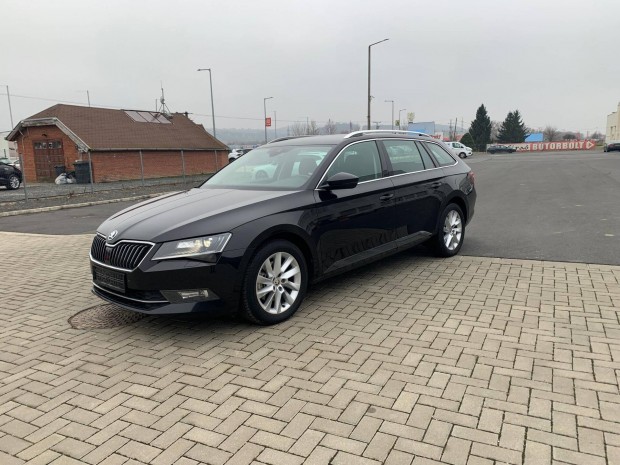 Skoda Superb Combi 2.0 TDi SCR L&K Garantlt KM!!!