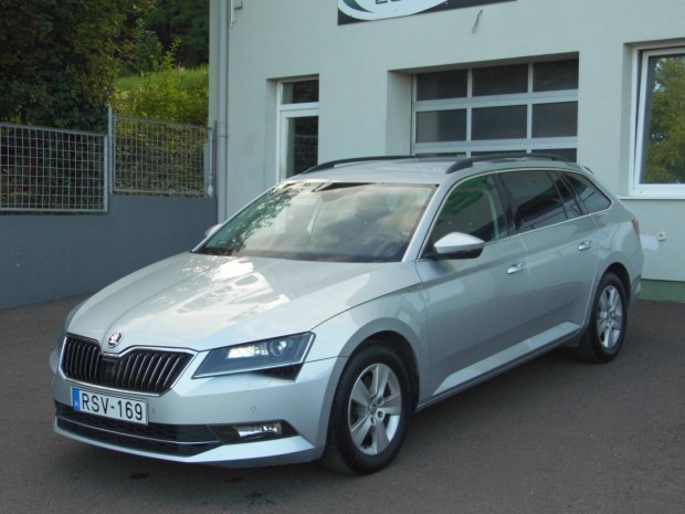 Skoda Superb Combi 2.0 TDi SCR Sportline Szervi...