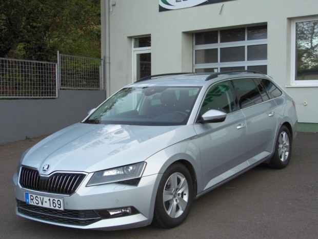 Skoda Superb Combi 2.0 TDi SCR Sportline Szervi...