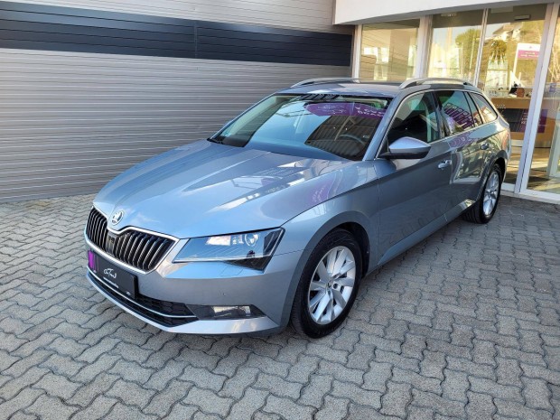 Skoda Superb Combi 2.0 TDi SCR Style Garancival!