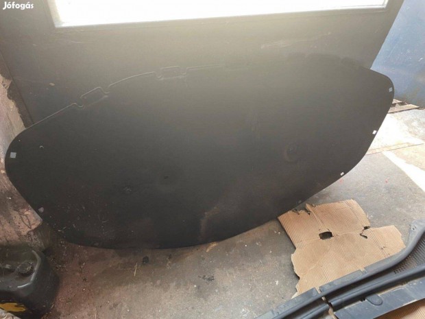 Skoda Superb III Motorh�ztet� szigetel�s posta megoldhat�