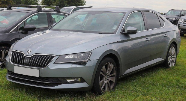Skoda Superb III bontott alkatrszei