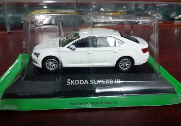 Skoda Superb III kisauto modell 1/43 Elad