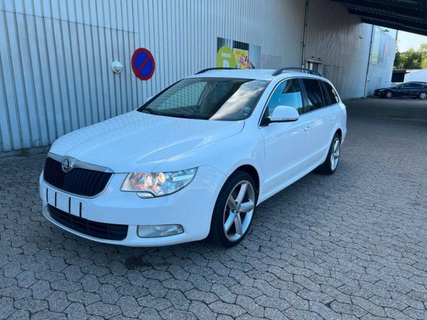 Skoda Superb II(3T) bontott gyári alkatrészek