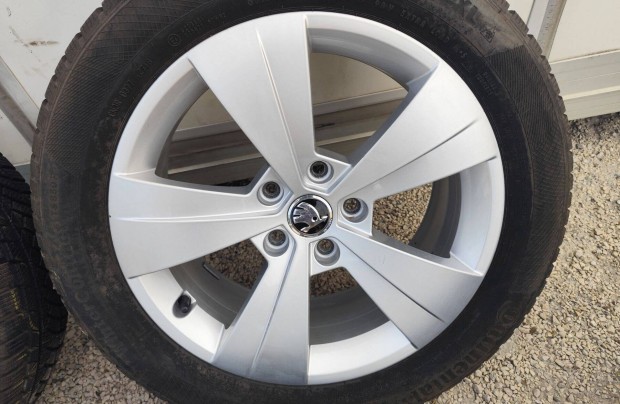 Skoda Superb VW Passat b8 gyári alufelni 5x112 17"