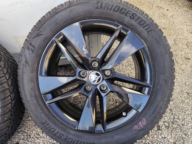 Skoda Superb VW Passat b8 gyári alufelni 5x112 17"