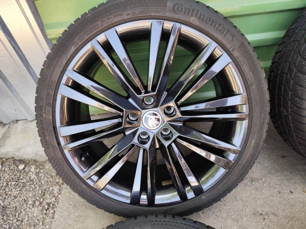Skoda Superb VW Passat b8 gyári alufelni 5x112 19"