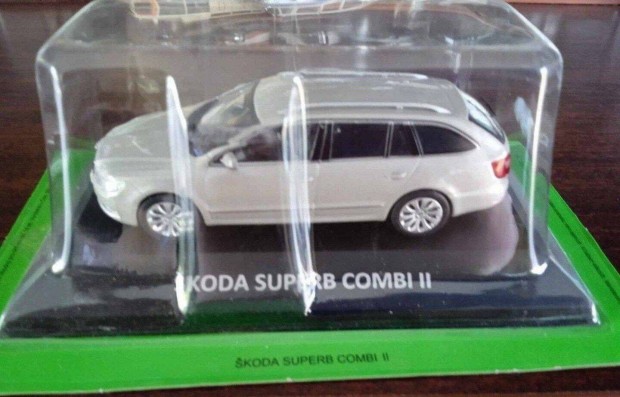 Skoda Superb combi II kisauto modell 1/43 Elad