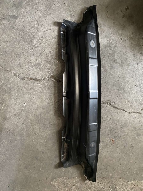 Skoda Superb csomagt�r merev�t� 3T9813309 elad�