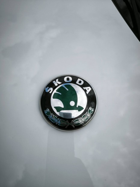 Skoda Superb embléma