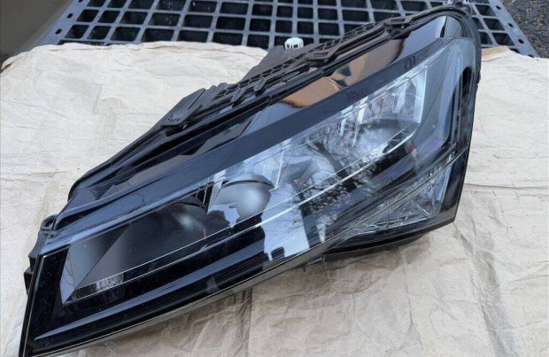 Skoda Superb led fényszóró 3v1941015c