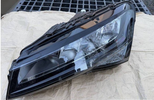 Skoda Superb led fnyszr 3v1941015c