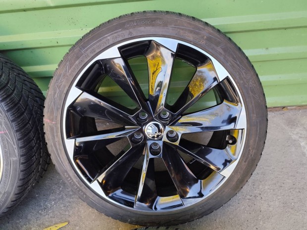 Skoda Superb supernova gyri alufelni 5x112 19"