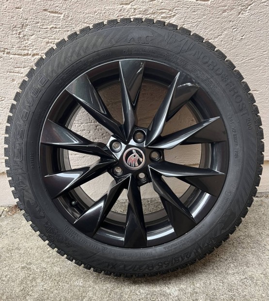 Skoda Superb téli alufelni garnitúra szöges gumival 17'
