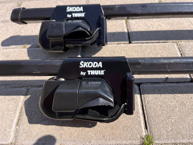 Skoda Thule tetőcsomagtartó tetőkorlátos autókhoz. Zárható