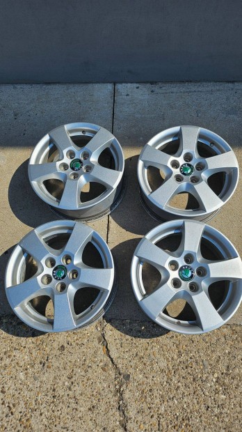 Skoda/VW 6"14" 5100 ET43 Alufelni Elad