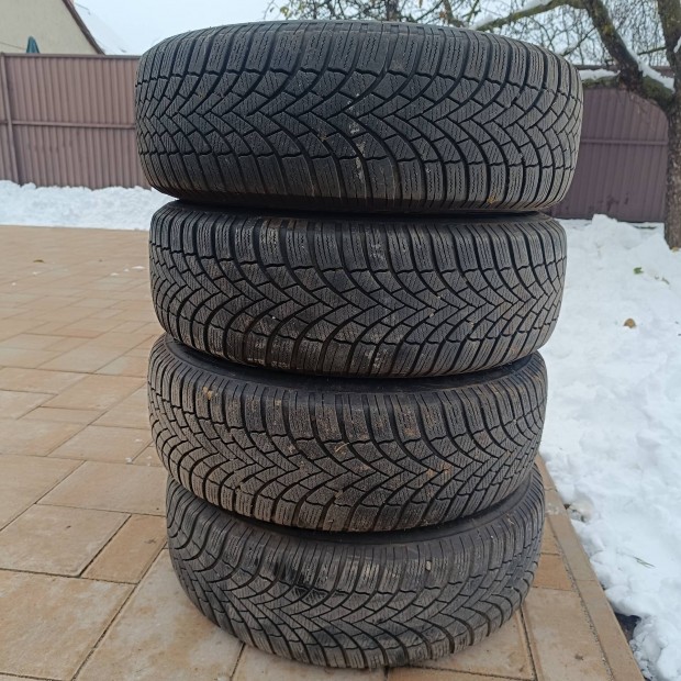 Skoda,VW,Seat felni  Bridgestone Blizzak tligumival 195/65r15