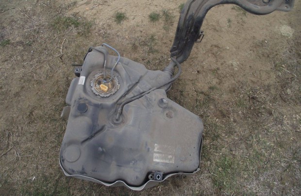 Skoda Yeti Diesel zemanyag tank AC pumpa szintjelad 1K0201138