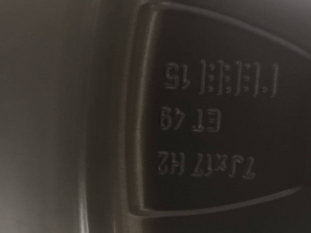 Skoda " Denom " 17-es gyári alufelnik