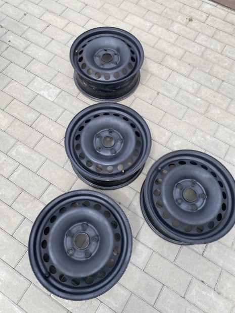 Skoda , vw 15" -os lemezfelni
