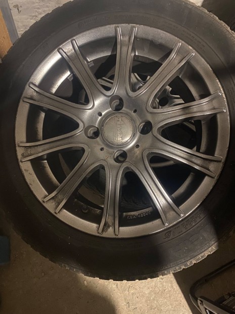 Skoda alufelnire cserélném!