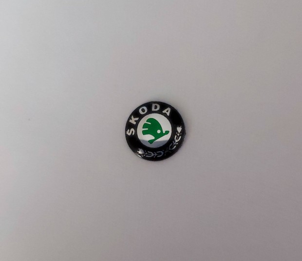 Skoda autó kulcs távirányító zöld embléma 14 mm-es
