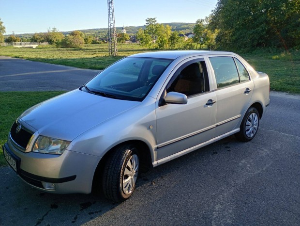 Skoda fabia 1.4 benzin elad