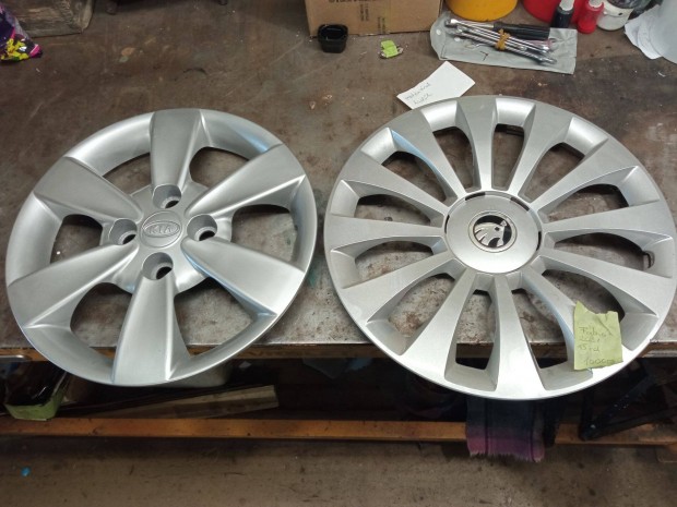 Skoda fabia 2021. d�szt�rcsa gy�ny�r� �llapotban �solcs�n