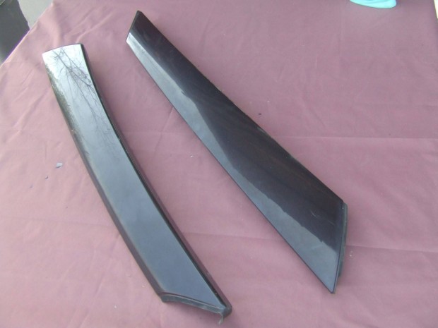 Skoda f�bia 2 Es els� a oszlop k�ls� takar� m�anyag p�r